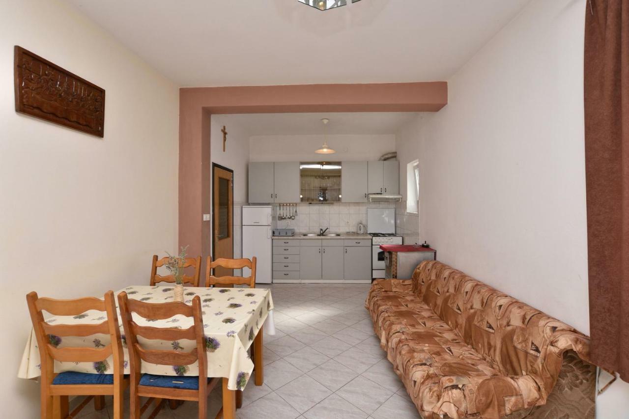 Apartments And Room Kiko Primosten Exterior photo