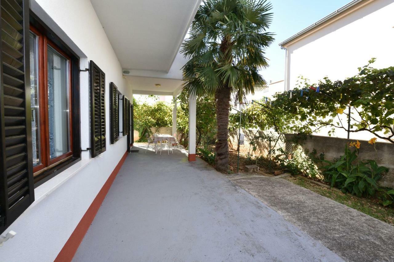 Apartments And Room Kiko Primosten Exterior photo
