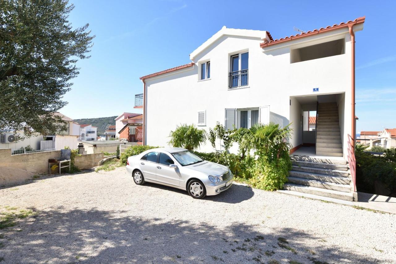 Apartments And Room Kiko Primosten Exterior photo